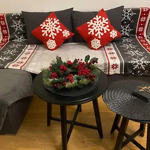 https://modern-apartment-in-berlin-with-garden-near-sea.find-berlin-hotels.com